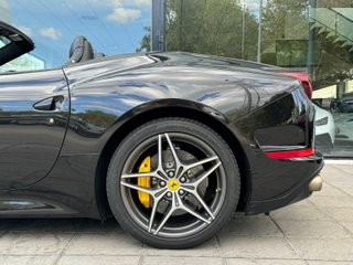 FERRARI California 2+2 plazas