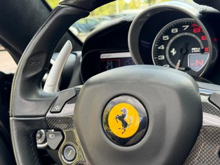 FERRARI California 2+2 plazas