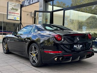 FERRARI California 2+2 plazas