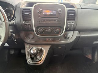 Opel Vivaro 2015