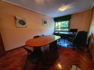 Oficina en venta en Campo de la Juventud en Palencia