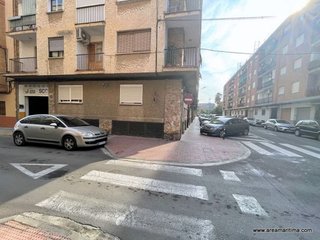 Local comercial en venta en Zona Campus Universitario en Burjassot