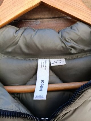 Chaqueta acolchada con capucha