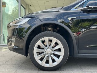 TESLA Model X 75D 4WD