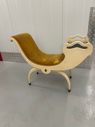 Sillón teléfono vintage madera y terciopelo