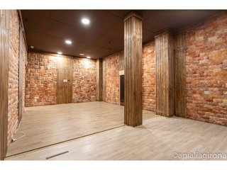 Local comercial en venta en Eixample Sud – Migdia en Girona