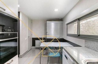 Piso en alquiler en Les Tres Torres en Barcelona
