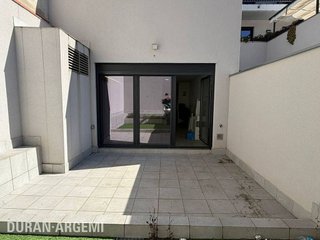 Local comercial en alquiler en Poble Nou - Zona Esportiva en Terrassa