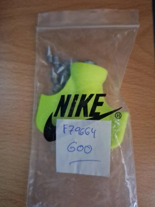 Clavos para zapatillas Nike
