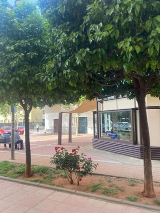 Local comercial en alquiler en Centro - Doña Mercedes en Dos Hermanas