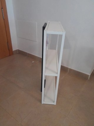 Tocador blanco modelo enhet con espejo corredero