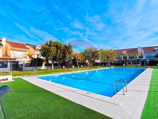 Casa adosada en venta en Zona Hispanidad-Vivar Téllez en Vélez-Málaga