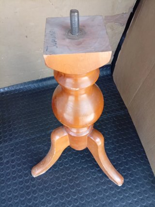 Base de mesa de madera