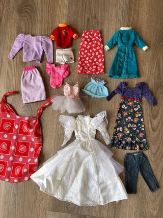 Set di abbigliamento per bambole Barbie e simili