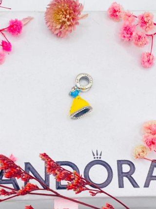 Pandora Charm Vestido Amarillo y Azul