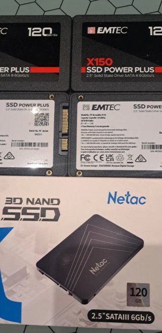 EMTEC y Netac SSD 120GB X150 SATA III