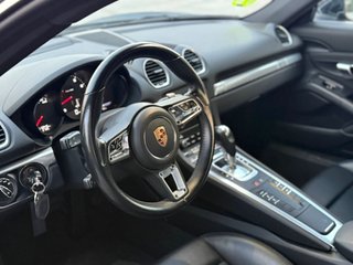 Porsche 718 Cayman
