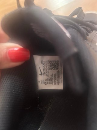 Zapatillas Nike Negras y Blancas