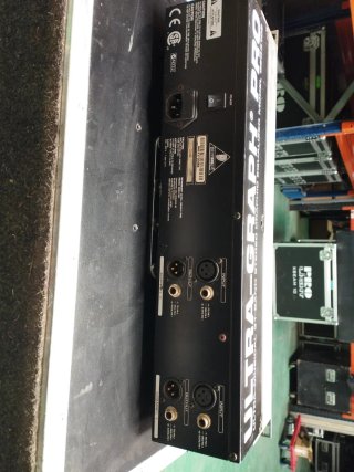 Ecualizador Behringer Ultra-Graph Pro