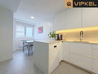 Piso en venta en Cuatro Caminos - Plaza de la Cubela en Coruña (A)