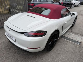 Porsche 718 Boxster