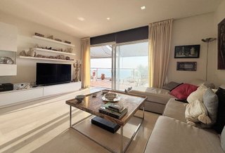 Ático en venta en Puerto de la Duquesa en Manilva