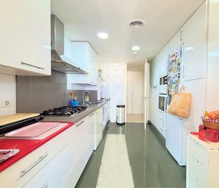 Ático en venta en Puerto de la Duquesa en Manilva