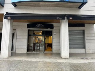Local comercial en venta en As Lagoas en Ourense