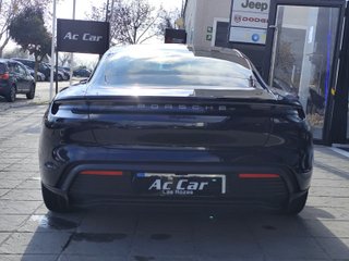 Porsche Taycan -