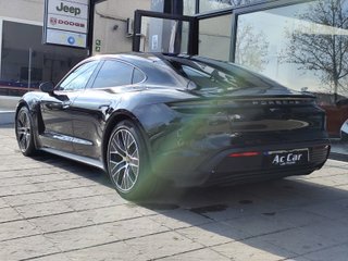 Porsche Taycan -