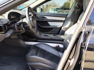 Porsche Taycan -
