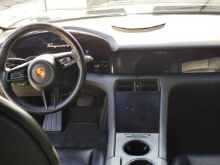 Porsche Taycan -