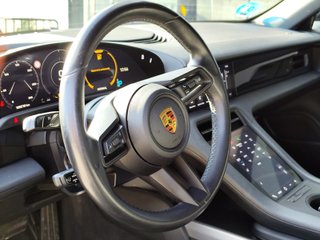 Porsche Taycan -