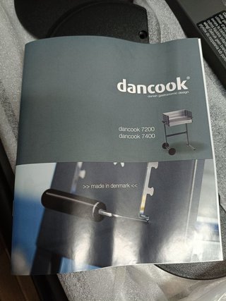 Barbacoa de carbón Dancook 7200