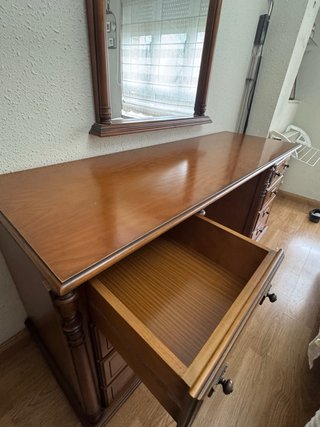 Tocador de madera maciza de nogal
