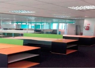Oficina en alquiler en Zona Industrial en Prat de Llobregat, El