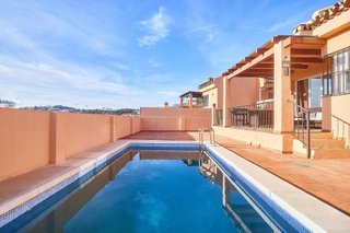 Chalet en venta en Calaburra - Chaparral en Mijas
