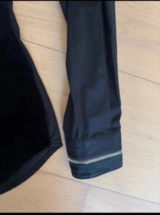 Camisa Givenchy Negra talla M ajustada.
