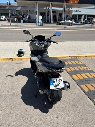 Honda PCX 125 gris
