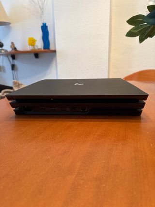 PS4 Pro 1TB + 2 mandos + GTA V + FIFA 19