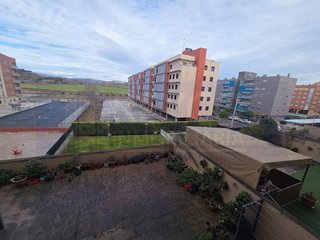 Piso en venta en Portillejo - Valdegastea en Logroño