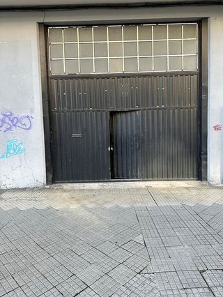 Local comercial en venta en Txagorritxu - El Pilar en Vitoria-Gasteiz