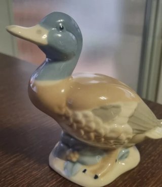 Figura Pato y Palomas Porcelana Mestre