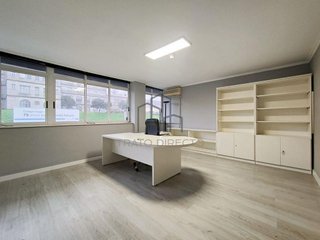 Oficina en venta en Salgueira - O Castaño en Vigo