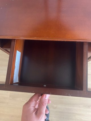Estantería rinconera de madera