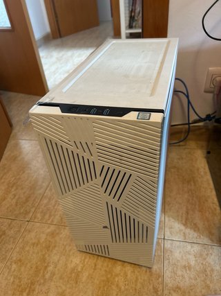 Ordenador blanco