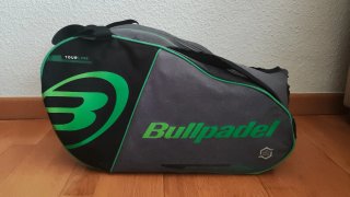 Paletero Bullpadel Gris y Verde