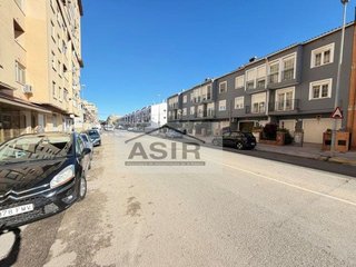 Local comercial en venta en L'Alquenència en Alzira