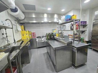 Local comercial en venta en El Bajondillo en Torremolinos