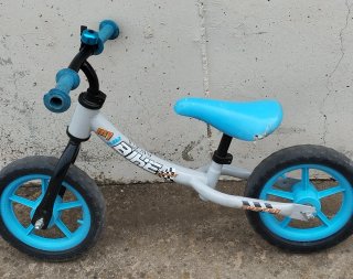 Bici di equilibrio per bambini blu